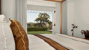 4 bedrooms