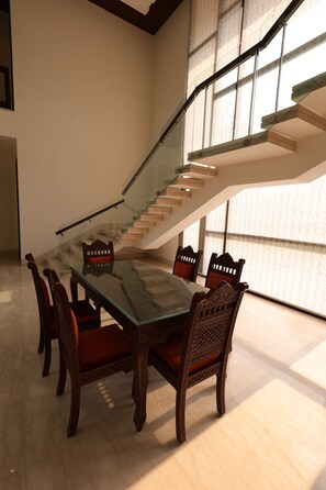 Dining - Stepstones Estate (New Delhi)