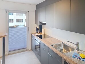 Fridge, microwave, oven, dishwasher - Auszeit in der Vierländerregion by Interhome (Haag)