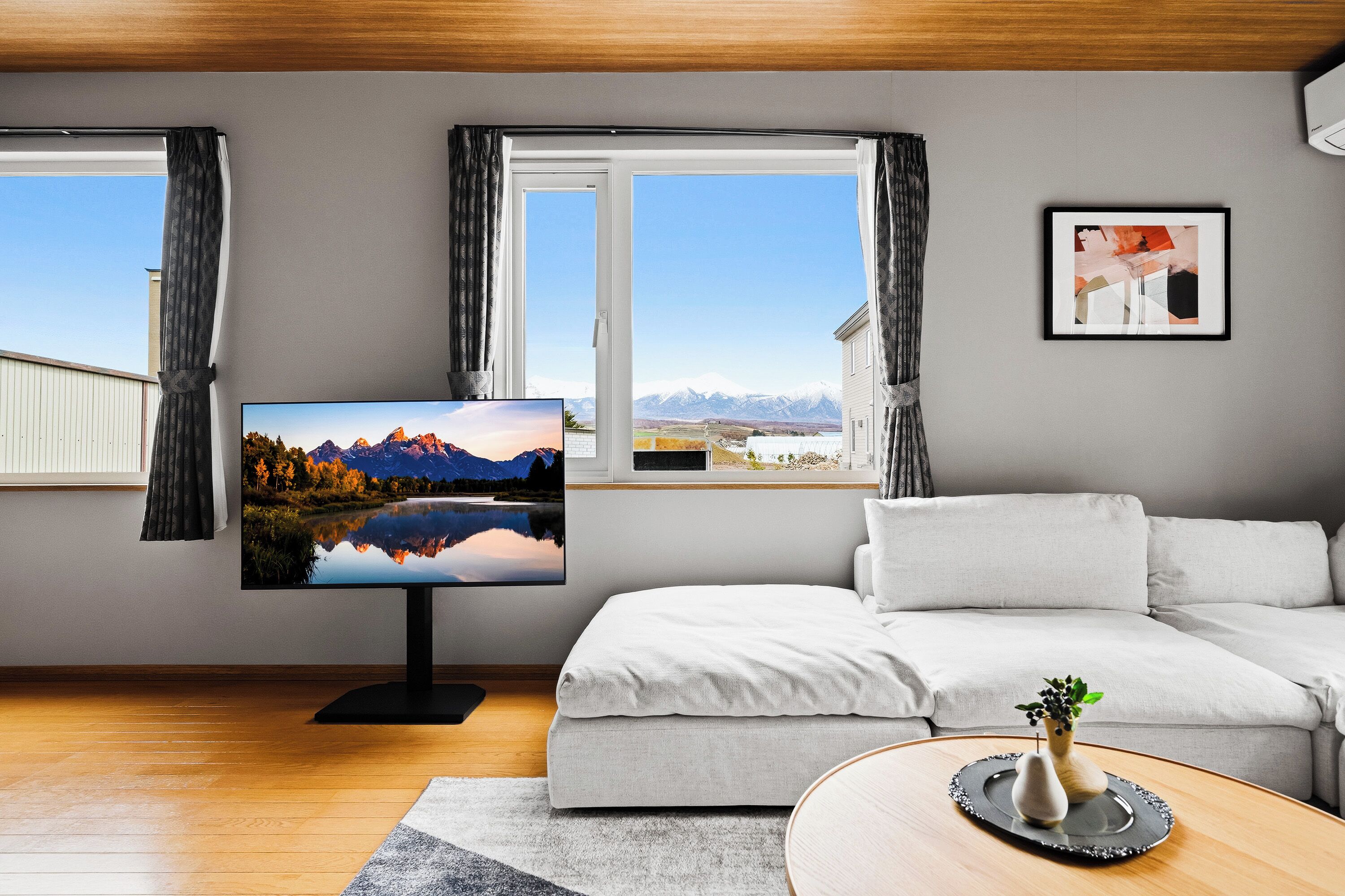 Apartemen, pemandangan gunung | Area keluarga