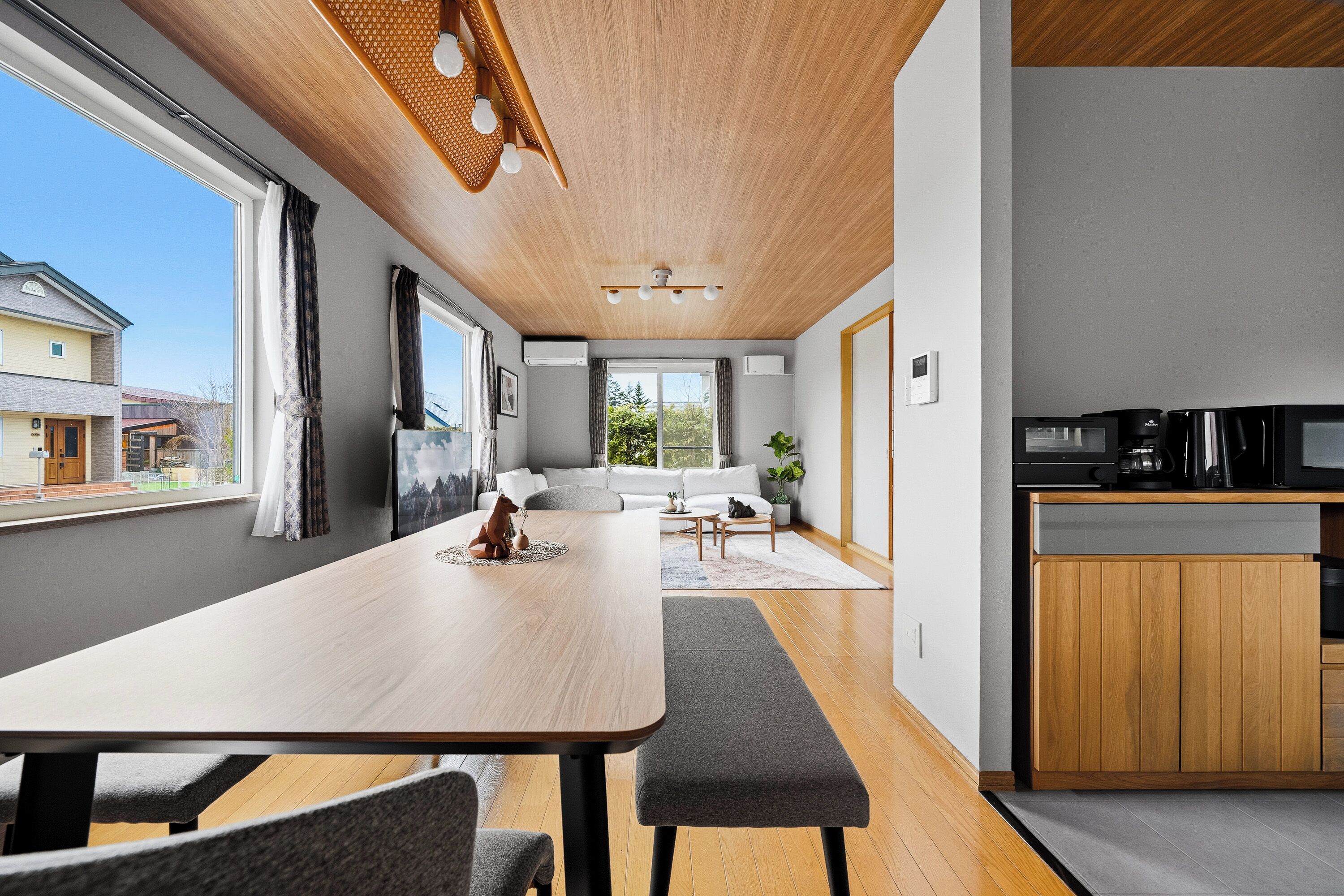 In-room dining