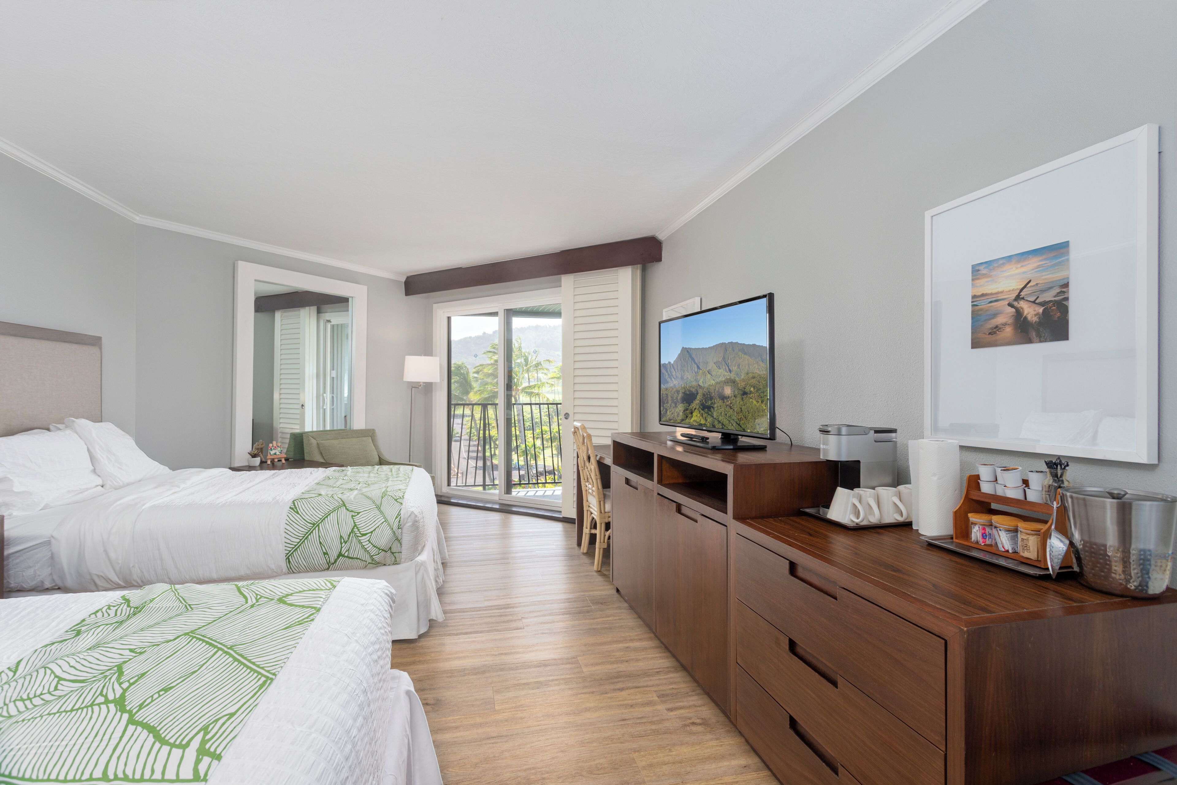 In-room safe, iron/ironing board, WiFi (free), bed sheets