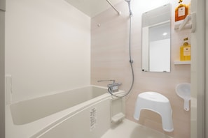 Standard Apartment, 1 Double Bed with Sofa bed, Non Smoking, Beachfront | Bathroom