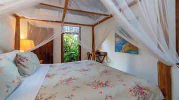 Family Villa, Garden View | Desk, laptop workspace, free WiFi