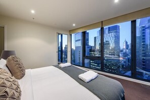 Deluxe Apartment, Balcony, City View | Seterika/papan seterika, Wi-fi percuma 