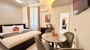 Comfort Apartment | Blackout drapes, iron/ironing board, free WiFi - City Vibes in Piața Romană (București)
