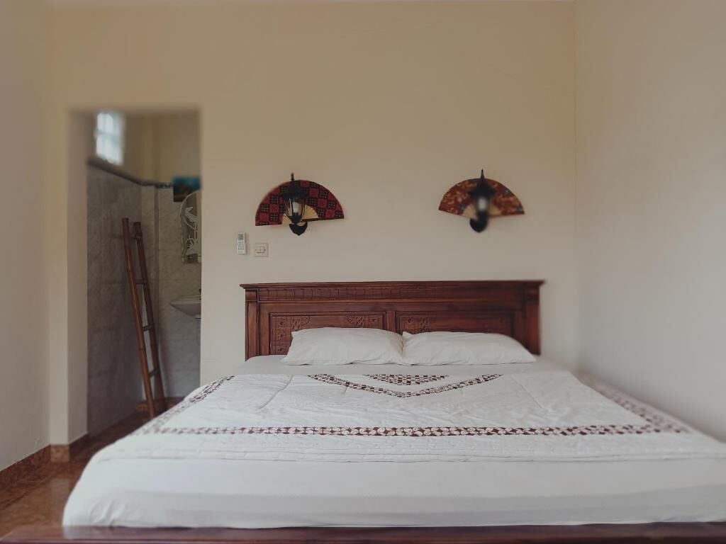 Economy Double Room, Balcony, City View | Desk, free WiFi