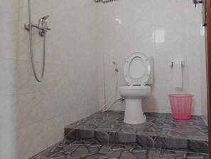Bathroom - Sudana Homestay Ubud (Gianyar)