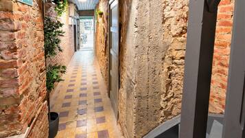 Elite Apartment, 3 Bedrooms | Interior