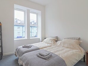 Free WiFi - Apartment 4 - UK51402 (Ilfracombe)