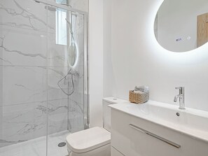 Towels - Apartment 4 - UK51402 (Ilfracombe)