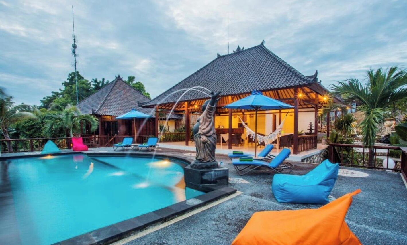 Kolam renang outdoor