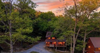 6BR Cabin Trio + Hot Tubs | Quiet Side of Smokies | Isaiah's, Jack's & Elijah's