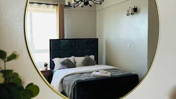 Iron/ironing board, WiFi, bed sheets
