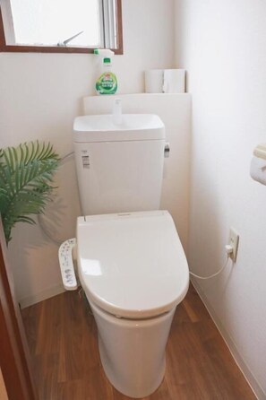 Classic Apartment, Multiple Beds, Balcony | Bathroom - Dc Sakura Garden-Nagomi House (Osaka)