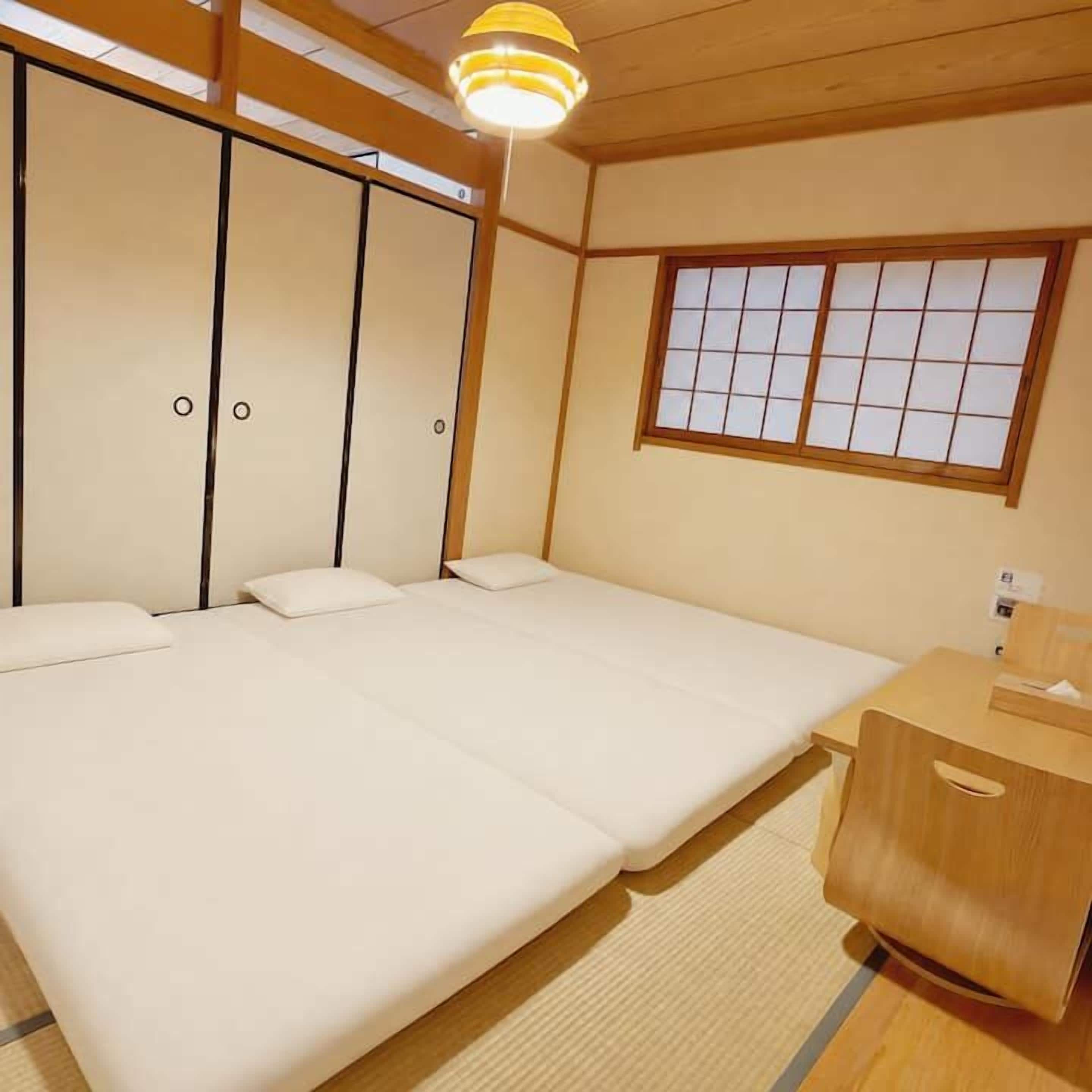 Rideaux occultants, chambres insonorisées, Wi-Fi gratuit