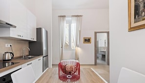 Kühlschrank, Mikrowelle