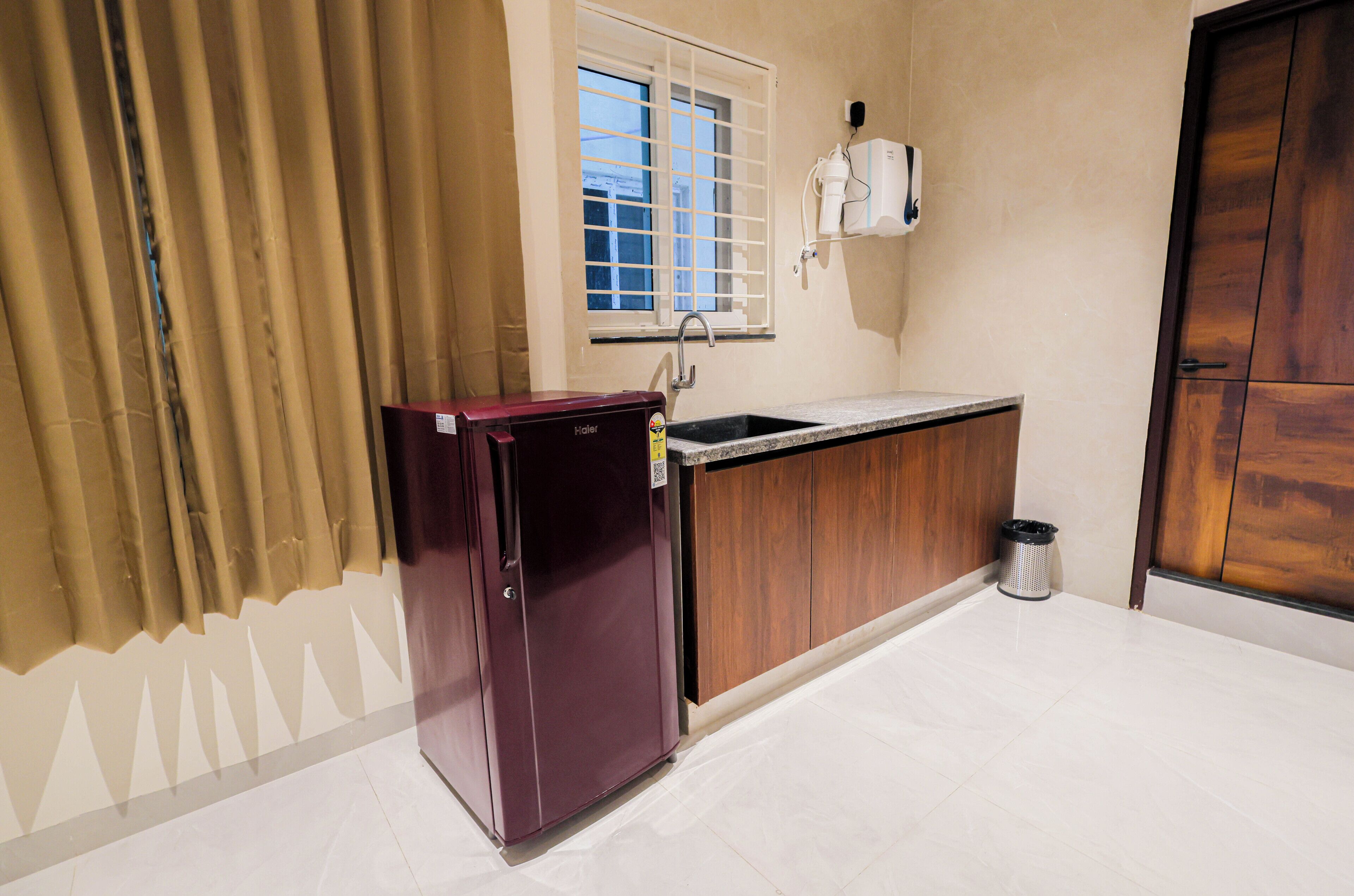Family Studio Suite | Private kitchen