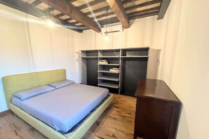 Free WiFi - Nice apartment in village of Novilara (Pesaro)