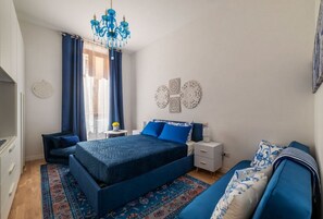 Iron/ironing board - A comfortable and charming 40 square meters apartment, perfect for three people, located on the second floor of a period building with an elevator (NOT accessible to disabled guests).The property is located near Rome Termini Station and the Castro Pretor (Rome)