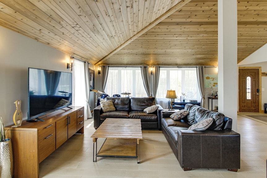40-acre Brook Park Retreat Near Lakes & Fishing! - Mora, MN