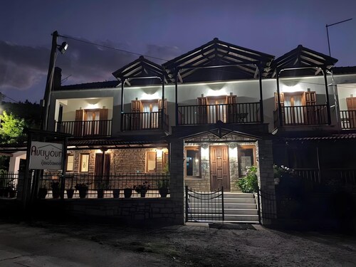 Studio Apartment 'Hotel Antigoni Double Room 2' with Lake View, Wi-Fi and Air Conditioning