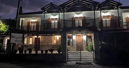 Studio Apartment 'Hotel Antigoni Double Room 2' with Lake View, Wi-Fi and Air Conditioning