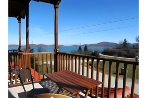 Property grounds - Studio Apartment 'Hotel Antigoni Triple Room 12' with Lake View, Wi-Fi and Air Conditioning (Neochori)