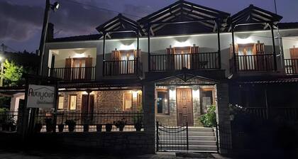 Studio Apartment 'Hotel Antigoni Triple Room 14' with Lake View, Wi-Fi and Air Conditioning