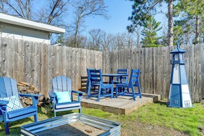 Outdoor dining - Walk to Sand Lake Beach! Family Escape w/ Fire Pit (National City)