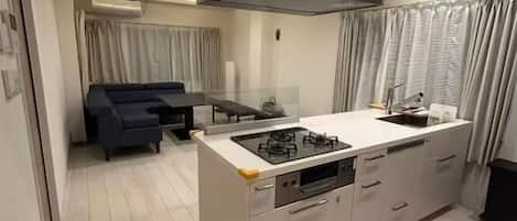 Superior Suite, 3 Bedrooms, Balcony | Private kitchen