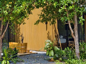 Maison, non-fumeur, vue sur la mer | Salle de bain | Douche, serviettes fournies, savon, shampooing