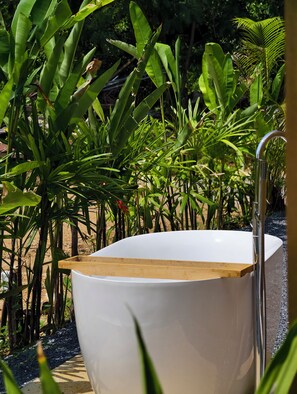 House, Non Smoking, Sea View | Bathroom | Shower, towels, soap, shampoo