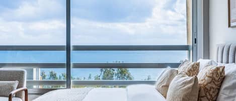 Studio, Sea View | Desk, iron/ironing board, free WiFi