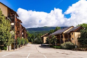 Exterior - Studio for 4 near Pyrenees Ski Slopes (Ax-les-Thermes)