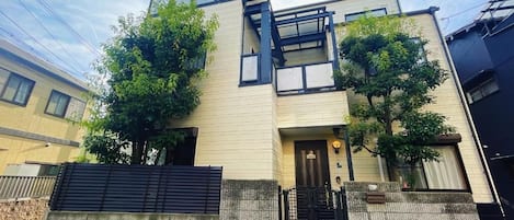 Luxury Villa, 5 Bedrooms, Balcony | Exterior