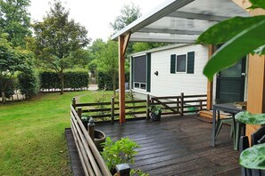 Terrace/patio - Vechtdal Chalet de Eik (Rheezerveen)