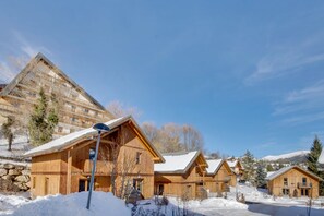 Exterior - Cosy Alpine Studio for Romantic Getaway (GRESSE-EN-VERCORS)