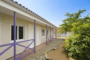 Exterior - Smart Stay with Mezzanine for Four (Merville)