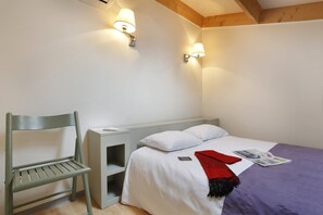 Room - Smart Stay with Mezzanine for Four (Merville)