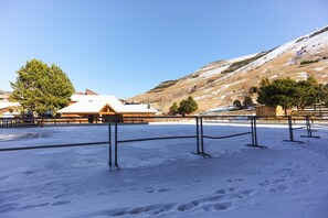 Miscellaneous - Compact slope-side studio for two (LES  2  ALPES)