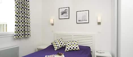 Iron/ironing board, free WiFi