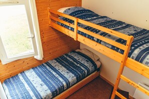 Free WiFi - Corrèze Family Cottage with Pool (Beynat)