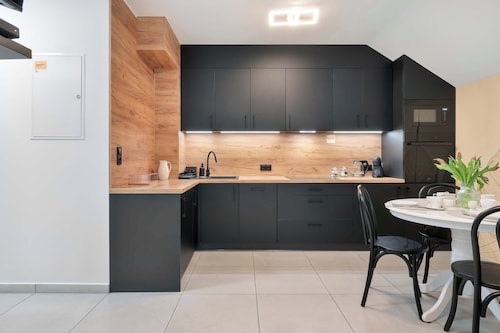 Stylish Apartment with a Balcony | Parking
