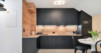 Stylish Apartment with a Balcony | Parking