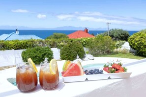 Property grounds - Family friendly | POOL | steps to penguins | views (Cape Town)