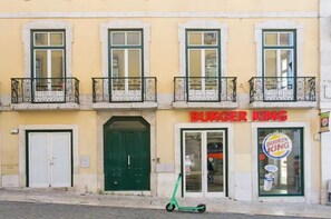 Exterior detail - Authentic Central Lisbon Gem with Unique Design (Lisboa)