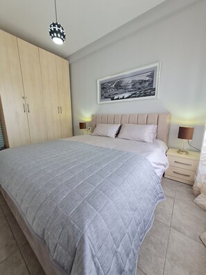 2 chambres, fer et planche à repasser, Wi-Fi gratuit, draps fournis