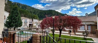 NEWLY RENOVATED LA UMBRIA, SWIMMING POOL AND 2 FIREPLACES