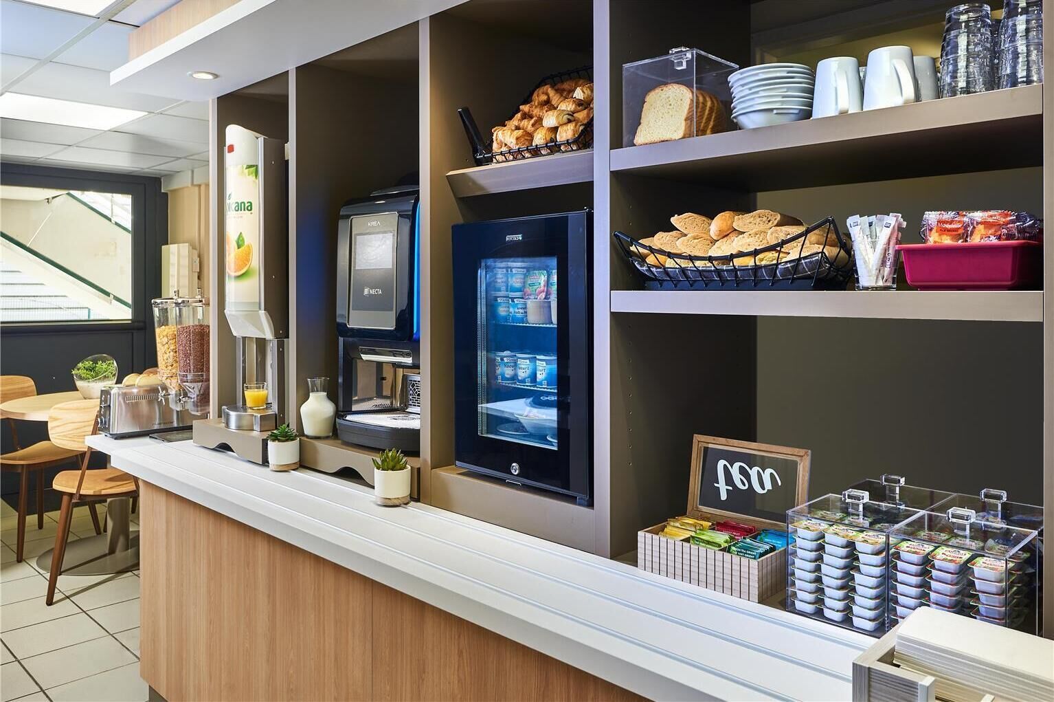 Tägliches Frühstücksbuffet gegen Gebühr